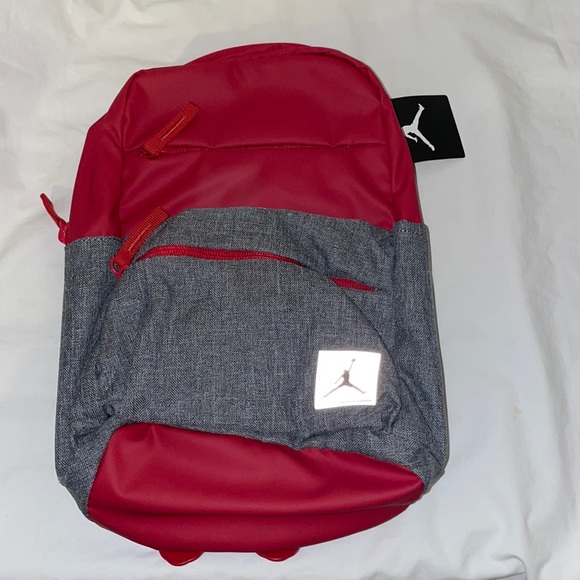NWT- Nike Jordan Mini Pivot Backpack Gym Red - Picture 1 of 3